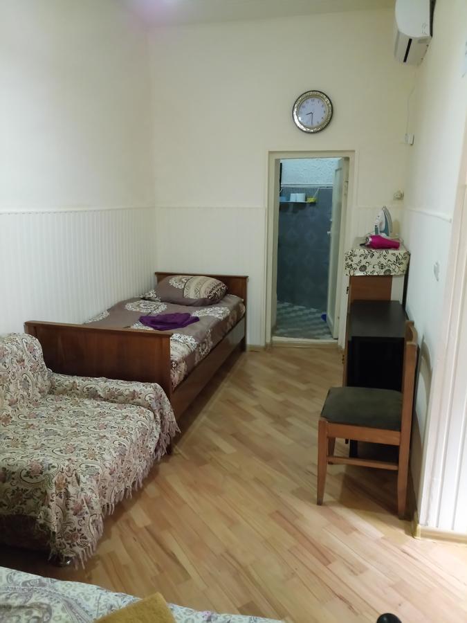 Apartment On Sulkhan-Saba Roma Тбилиси Экстерьер фото