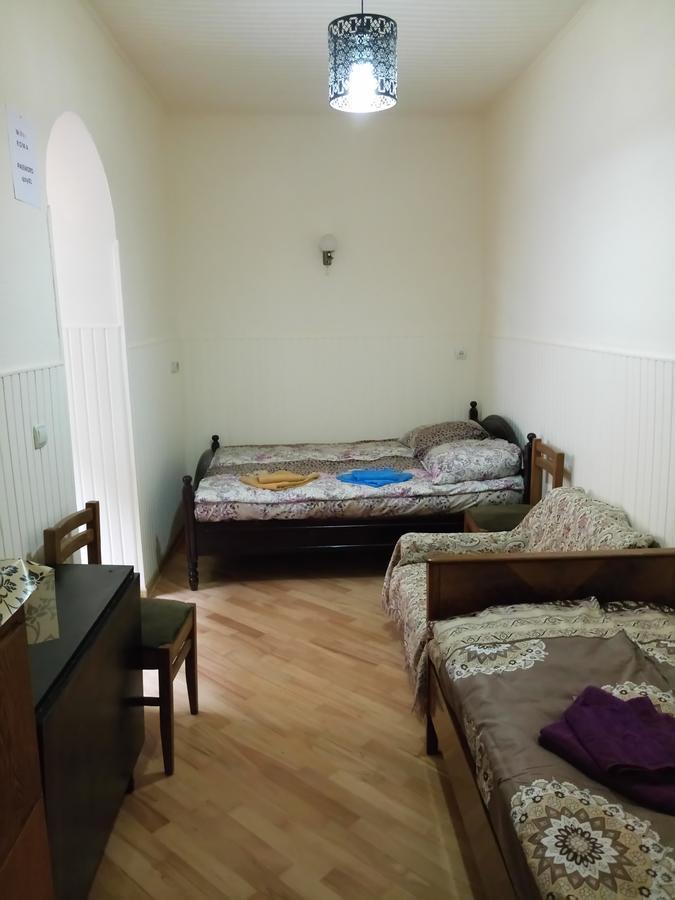 Apartment On Sulkhan-Saba Roma Тбилиси Экстерьер фото